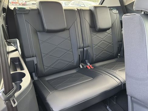 New 2026 Volkswagen Atlas SE FWD image 18