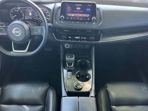 Used 2021 Nissan Rogue SV AWD/4WD image 4
