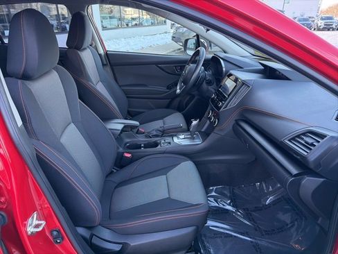 Used 2021 Subaru Crosstrek 2.0i Premium w/ Moonroof Package image 21