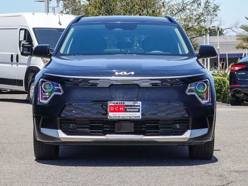 Used 2023 Kia Niro Wind FWD image 2