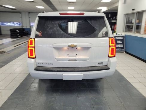 Used 2016 Chevrolet Suburban LT w/ LT Signature Package image 6