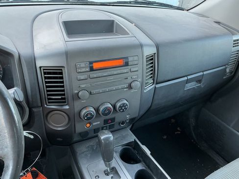 Used 2005 Nissan Titan SE RWD image 8