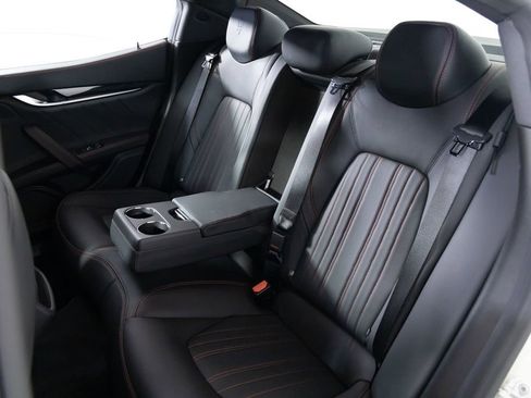 Used 2023 Maserati Ghibli Modena image 36