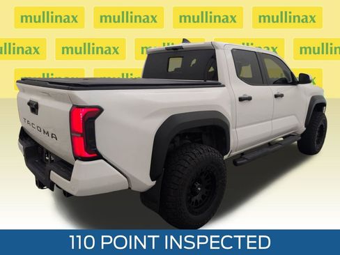 Used 2025 Toyota Tacoma TRD Off-Road w/ TRD Off Road Upgrade Package AWD/4WD image 3