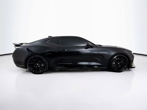 Used 2017 Chevrolet Camaro ZL1 RWD image 10