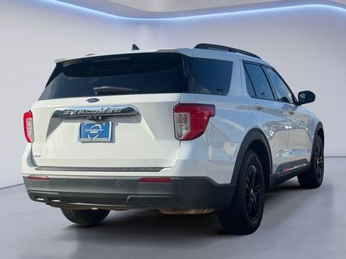 Used 2021 Ford Explorer XLT RWD image 5