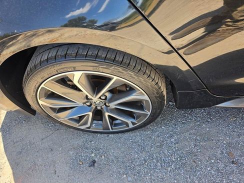 Used 2020 Toyota Corolla SE FWD image 2