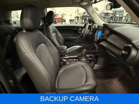 Used 2020 MINI Cooper 2-Door Hardtop image 14