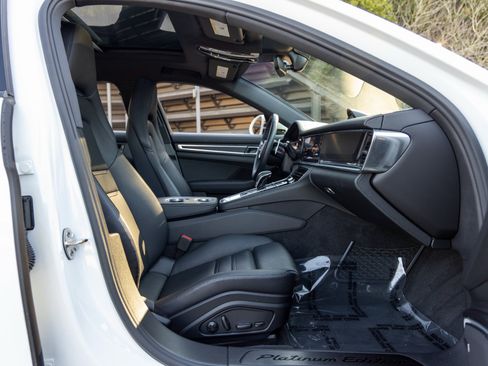 Certified 2023 Porsche Panamera Platinum Edition image 55