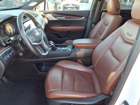 Used 2021 Cadillac XT5 Premium Luxury image 5