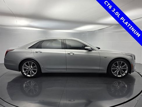 Used 2018 Cadillac CT6 Platinum image 3