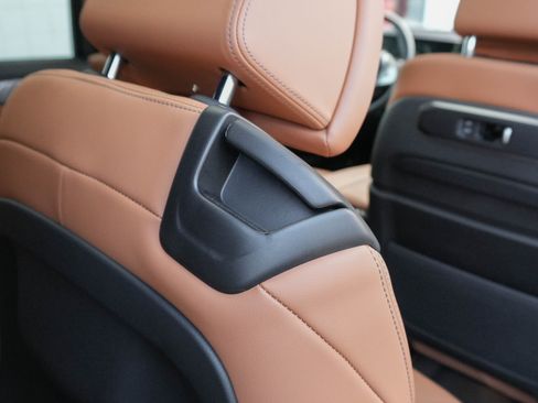 Certified 2023 BMW X7 xDrive40i w/ Premium Package image 34