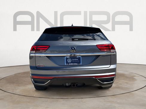Certified 2023 Volkswagen Atlas Cross Sport SE w/ Panoramic Sunroof Package FWD image 9