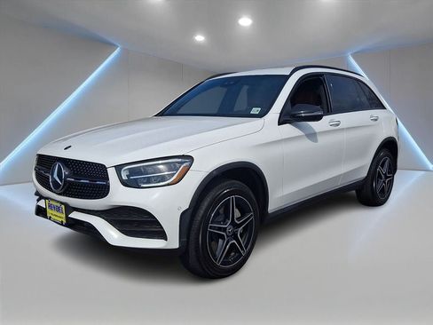 Used 2022 Mercedes-Benz GLC 300 4MATIC image 1