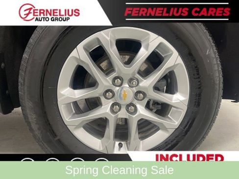 Used 2021 Chevrolet Traverse LT FWD image 55