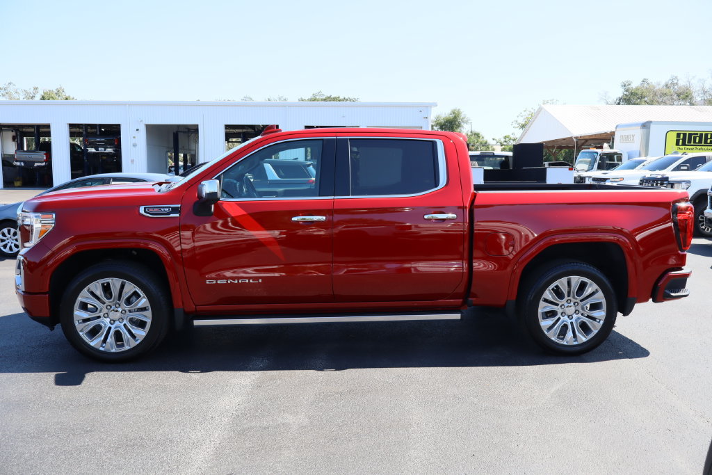 Certified 2022 GMC Sierra 1500 Denali w/ Denali Premium Package AWD/4WD image 6