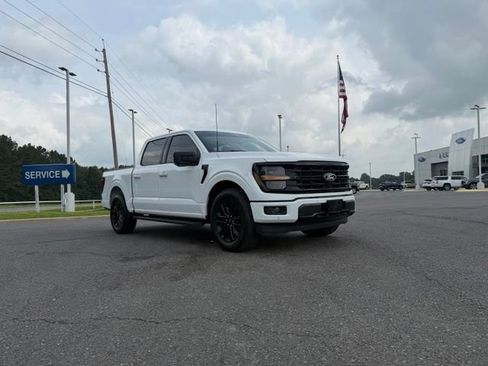 Used 2025 Ford F150 XLT w/ Equipment Group 302A MID RWD image 10