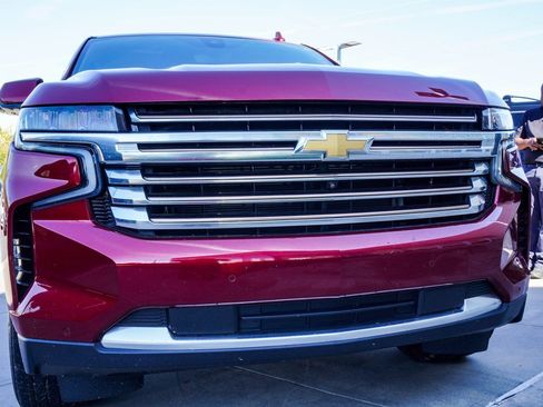 Used 2021 Chevrolet Tahoe High Country w/ Premium Package image 7