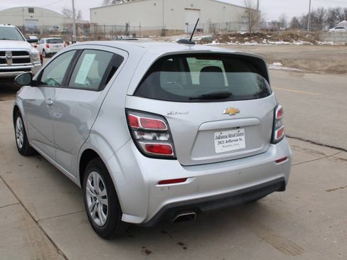 Used 2020 Chevrolet Sonic LT image 6