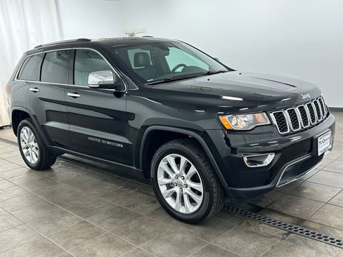 Used 2017 Jeep Grand Cherokee Limited AWD/4WD image 6