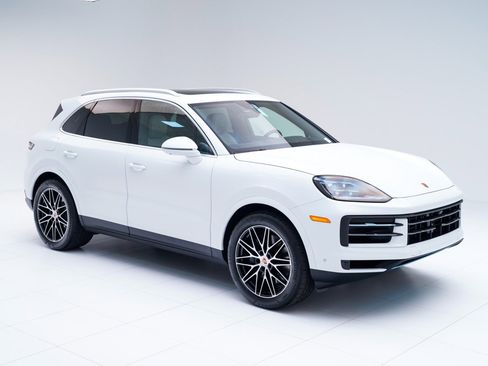 New 2026 Porsche Cayenne image 7
