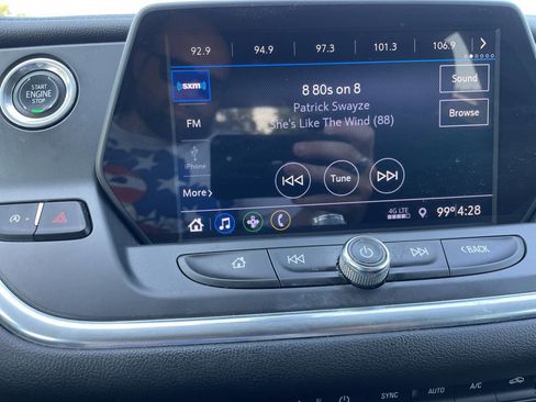 Used 2020 Chevrolet Blazer LT image 29