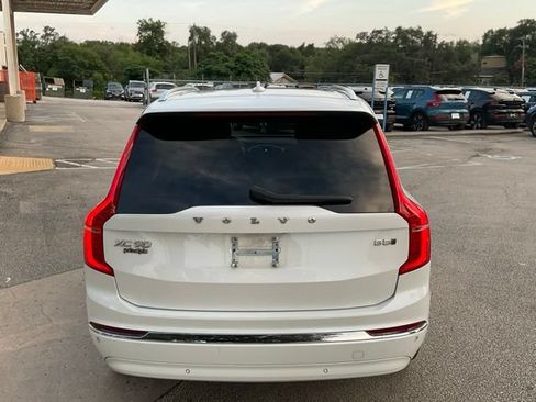 Certified 2024 Volvo XC90 B5 Core AWD/4WD image 6