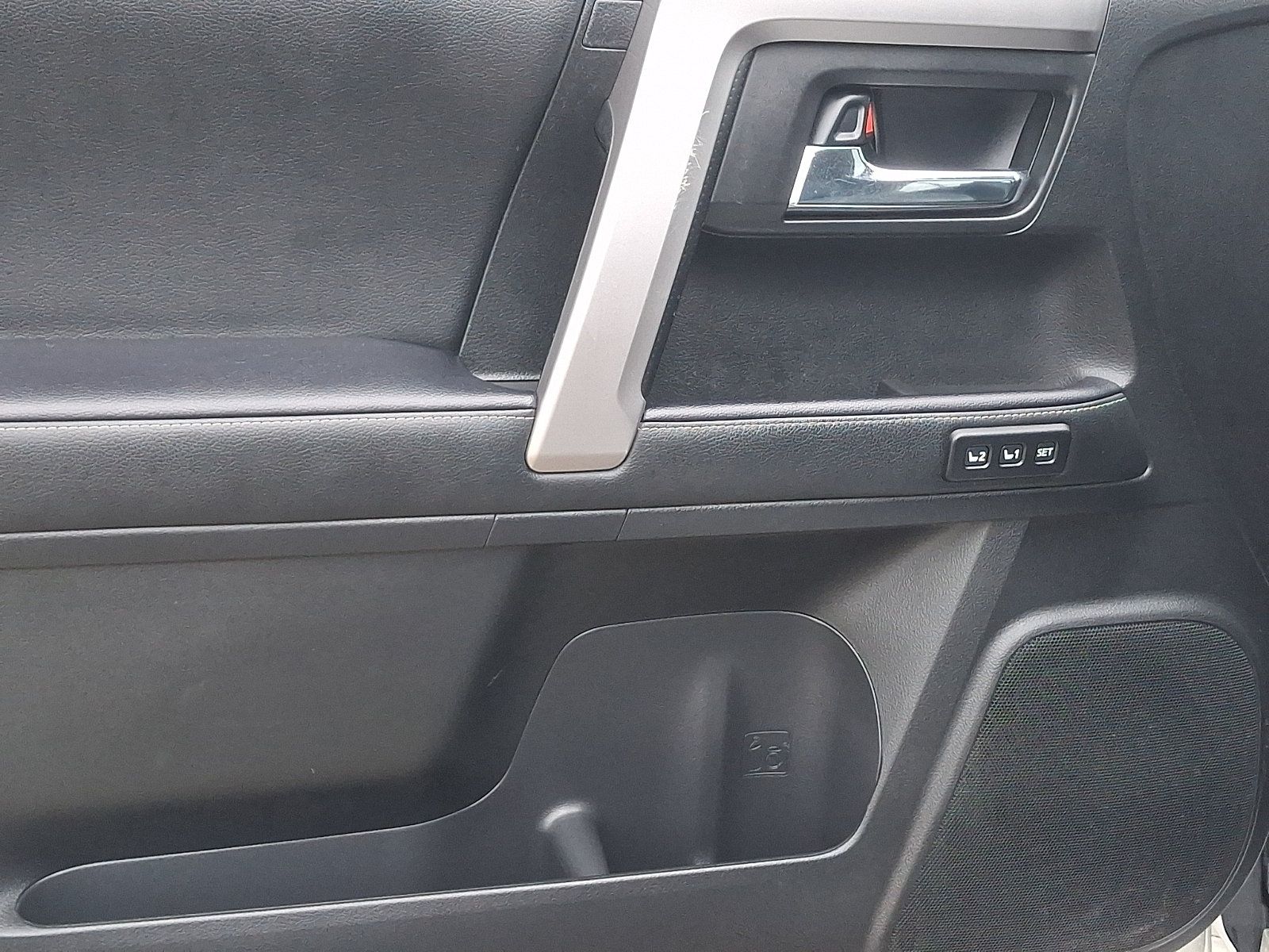 Used 2021 Toyota 4Runner Limited AWD/4WD image 13