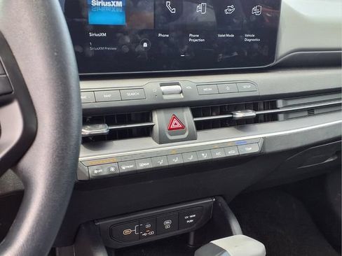 Used 2025 Kia K4 FWD image 6