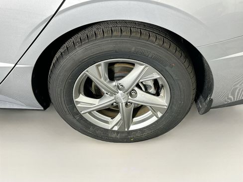 Used 2023 Hyundai Sonata SE image 11