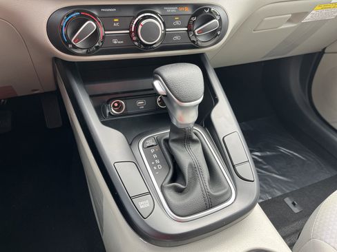 New 2025 Kia Soul LX w/ LX Technology Package image 10