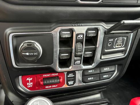 Used 2021 Jeep Wrangler Unlimited Rubicon image 16
