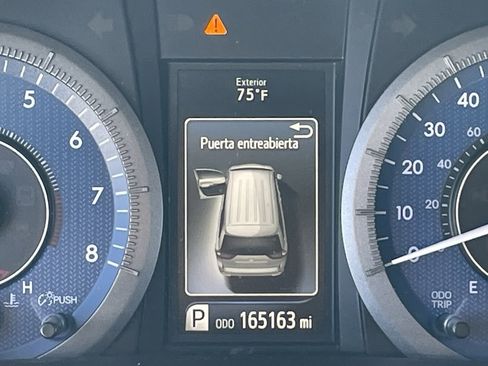 Used 2020 Toyota Sienna LE image 6