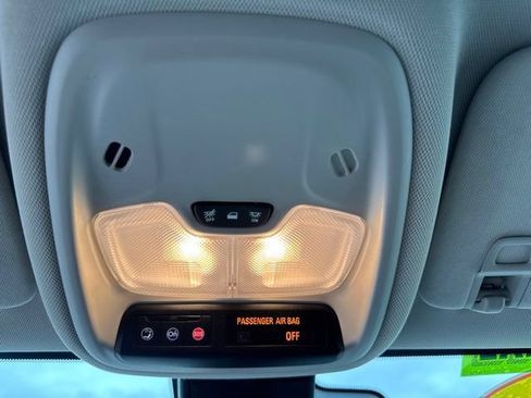 Used 2022 Buick Encore GX Select AWD/4WD image 22