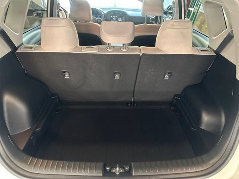 Used 2023 Kia Soul LX FWD image 25