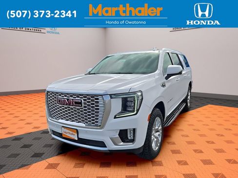 Used 2024 GMC Yukon XL Denali AWD/4WD image 1