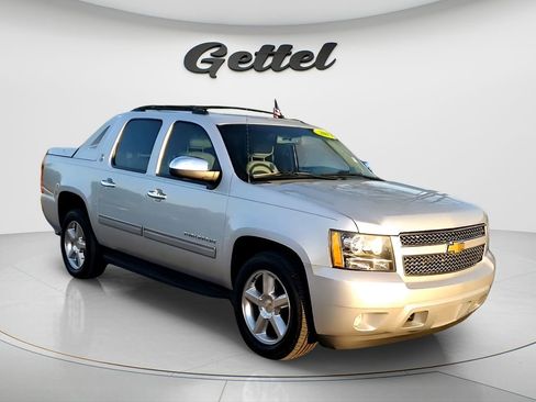 Used 2013 Chevrolet Avalanche LT w/ All-Star Edition image 7