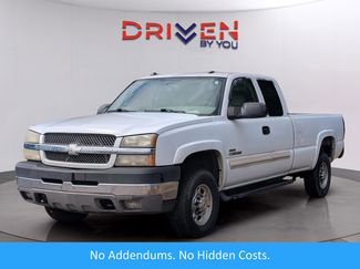 Used 2004 Chevrolet Silverado 2500 LT RWD video 1
