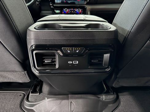 Certified 2025 GMC Sierra 2500 AT4 AWD/4WD image 29