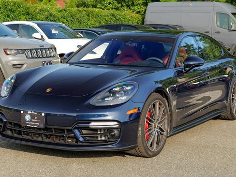 Used 2023 Porsche Panamera GTS AWD/4WD image 3