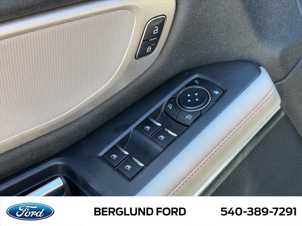 Used 2025 Ford Expedition Max Active AWD/4WD image 24