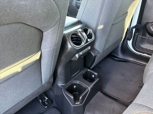 Used 2025 Jeep Wrangler Unlimited Sport AWD/4WD image 22
