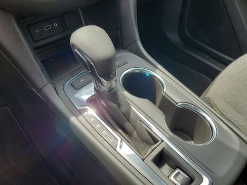 Used 2022 Chevrolet Equinox LT image 15