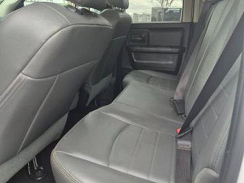 Used 2017 RAM 1500 Express image 12