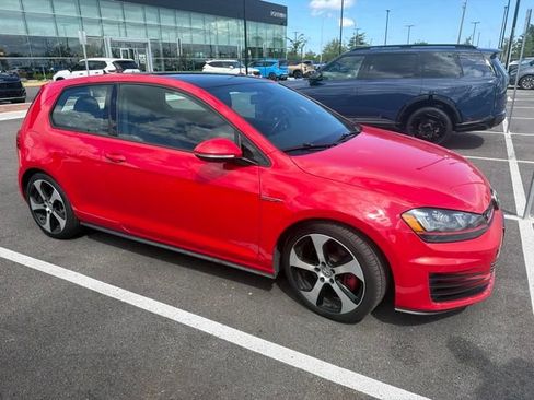 Used 2015 Volkswagen GTI SE w/ Lighting Package (SEL) FWD image 6