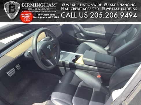 Used 2021 Tesla Model 3 Performance image 2