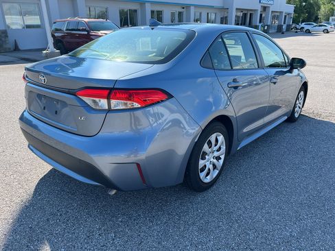 Used 2021 Toyota Corolla LE w/ Carpet Mat Package (TMS) FWD image 5