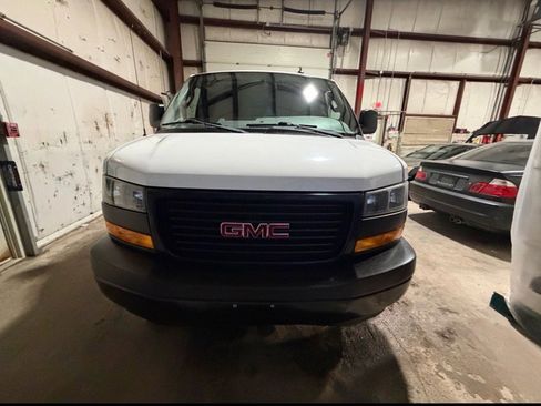 Used 2018 GMC Savana 3500 G3500 Cargo Ext w/ Driver Convenience Package image 17