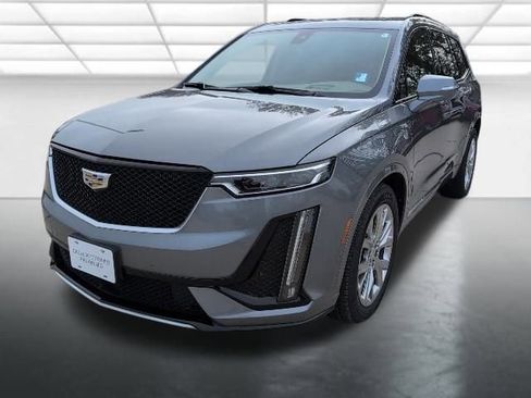 Used 2020 Cadillac XT6 Sport w/ Platinum Package image 31