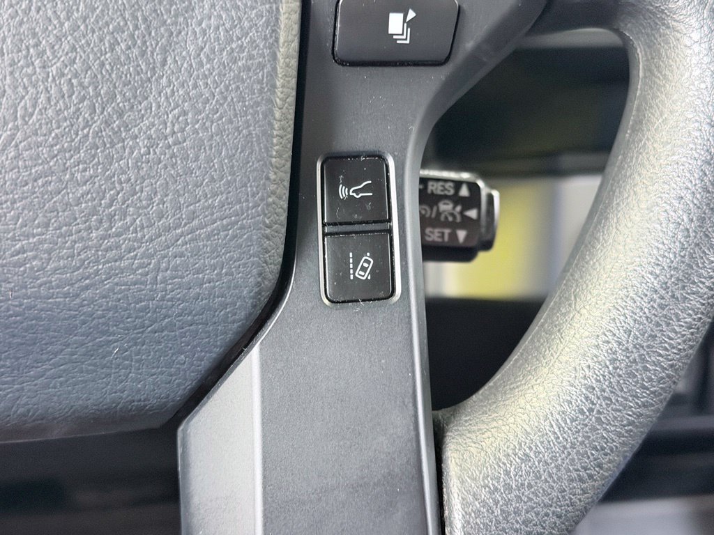 Used 2020 Toyota Tacoma SR AWD/4WD image 39